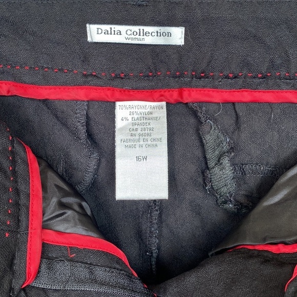 Dalia Collection Black Capri Pant Size 16W - Picture 4 of 7